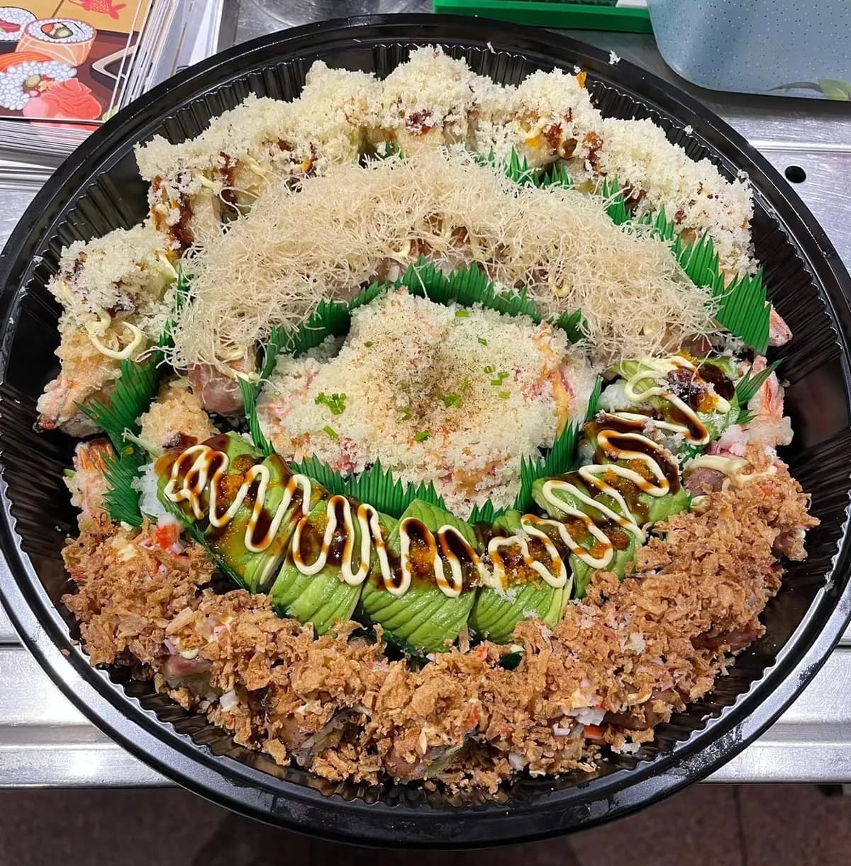 Sasaki Party Box A — een gevulde sushi schotel